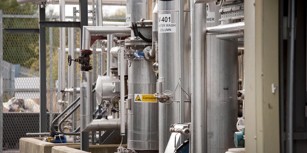 dsr3666-resized pipes that make up the equipment of the centre