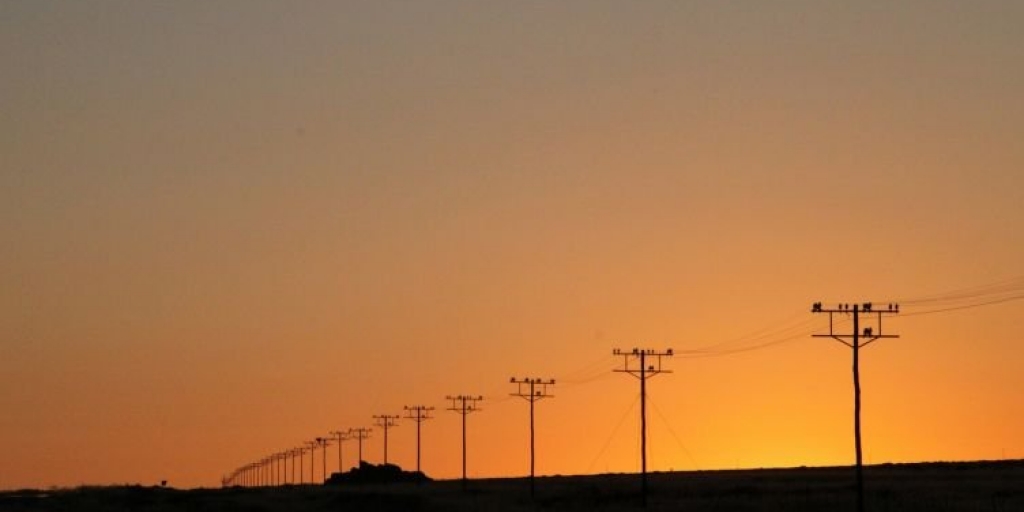power-poles-49848_1920 power-poles-49848_1920